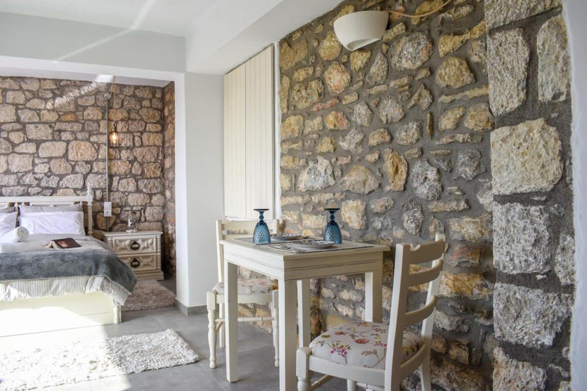Coastal Stone Hideaway With Stunning Scenery Villa Kitriaí Eksteriør billede